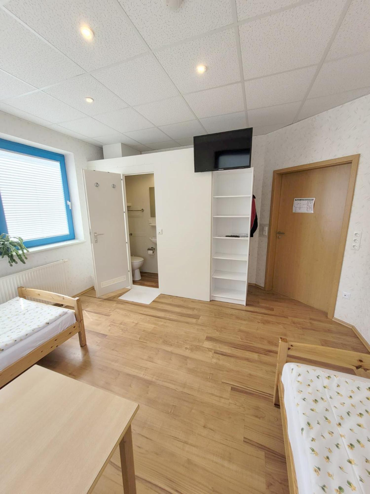 Homestay Gaestehaus Kristall *